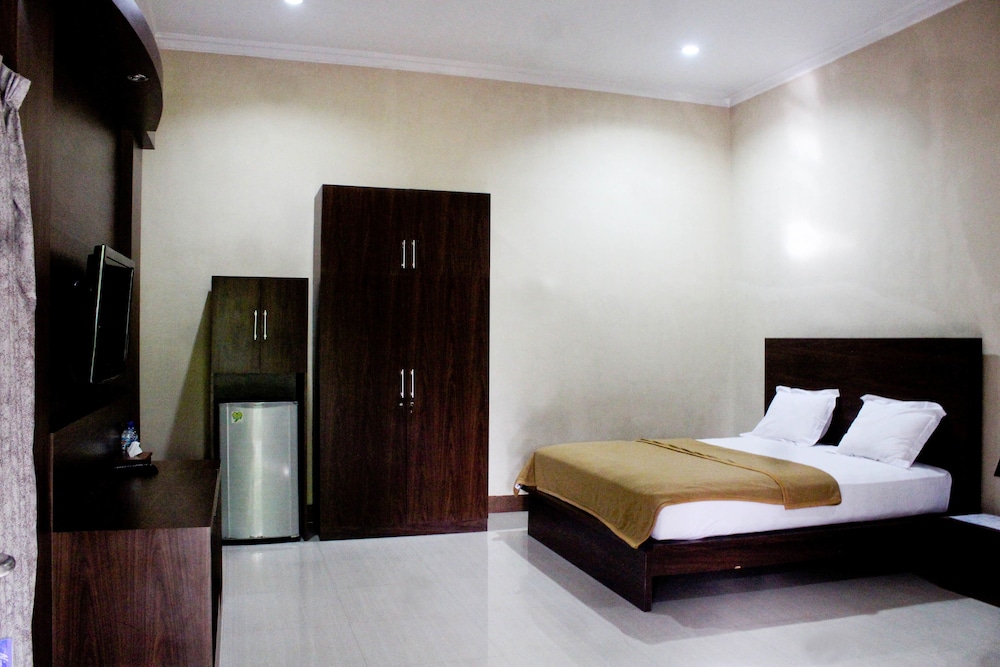 Nirwana Buton Villa 8/31