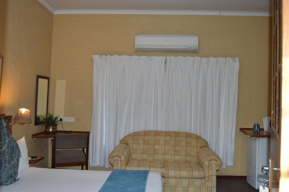 Ascot Inn 19/63