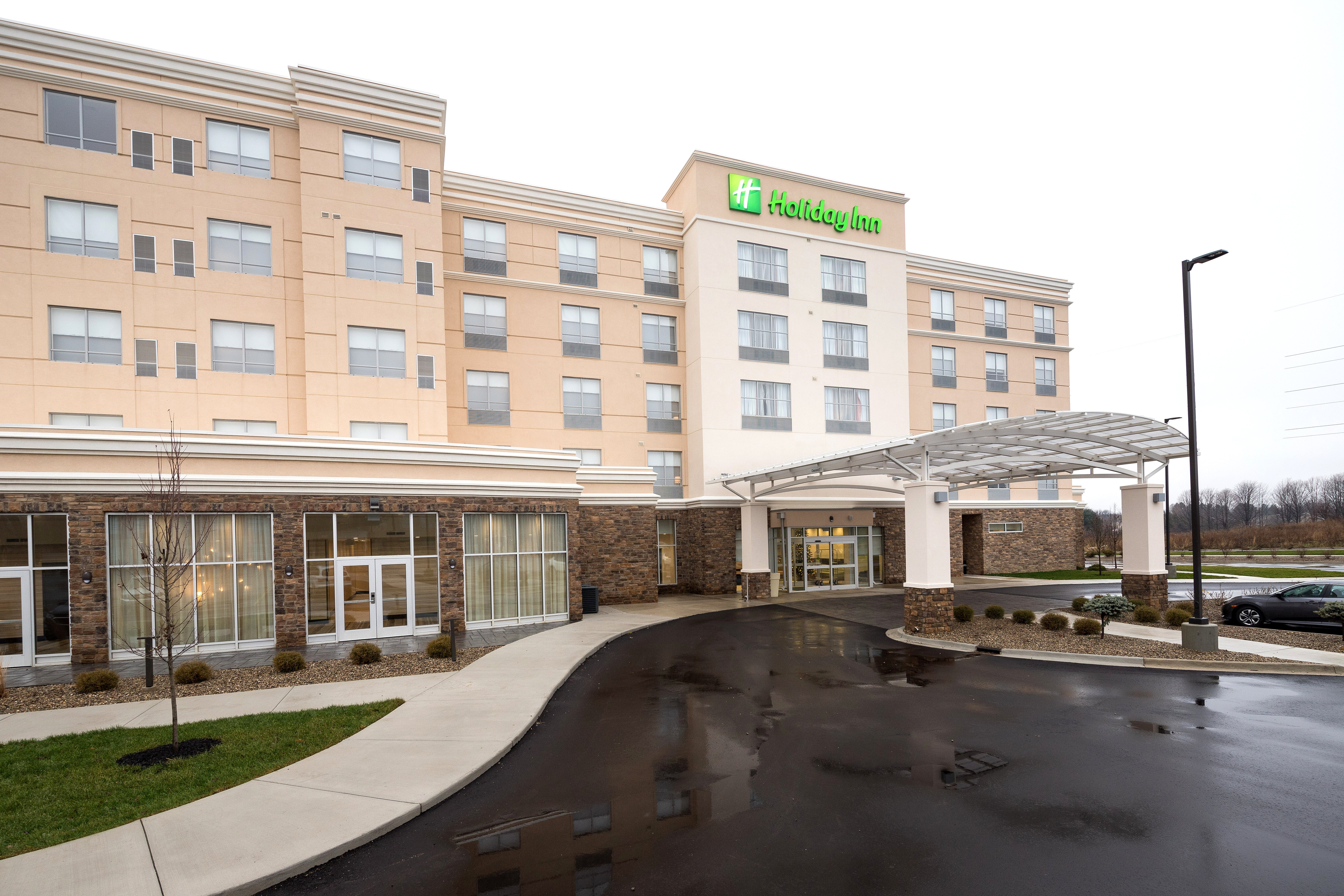 Holiday Inn Kalamazoo West 2/44