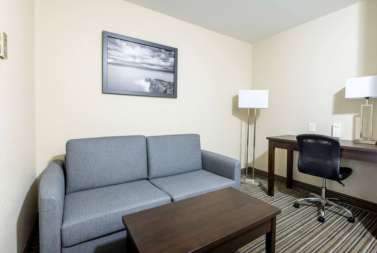 Super 8 By Wyndham Truro Ns 14/26