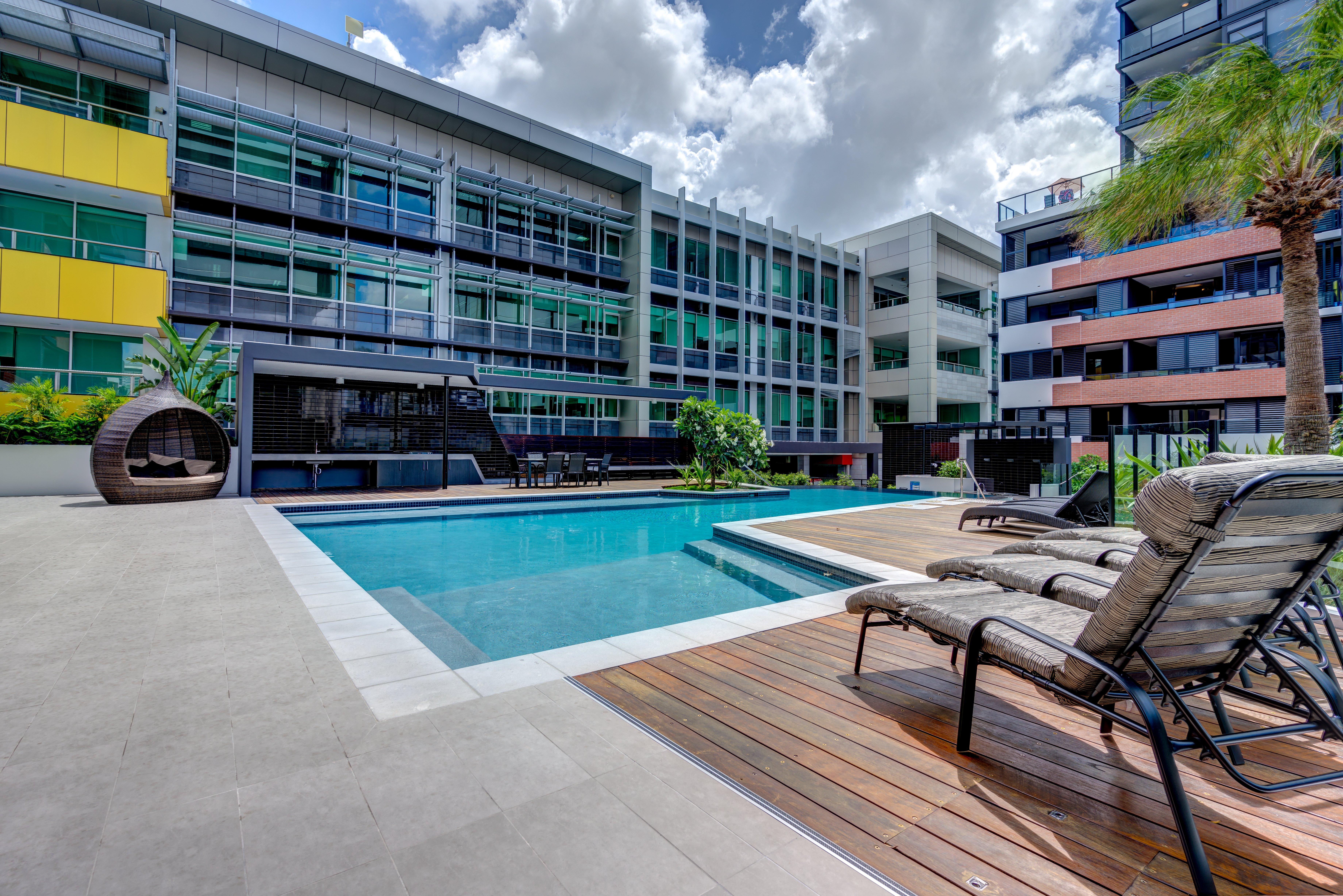 Arena Apartments 3/3