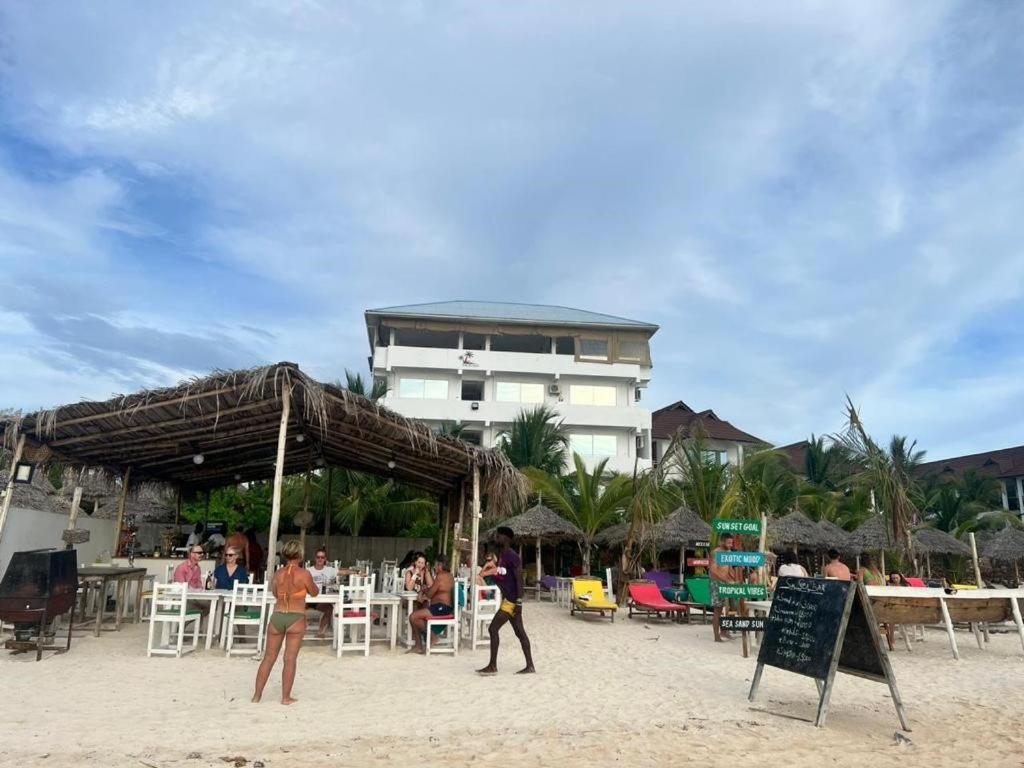 Varadero Zanzibar Hotel & Restaurant 34/46