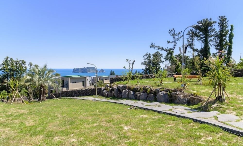 Seogwipo Worldcup Resort 77/82
