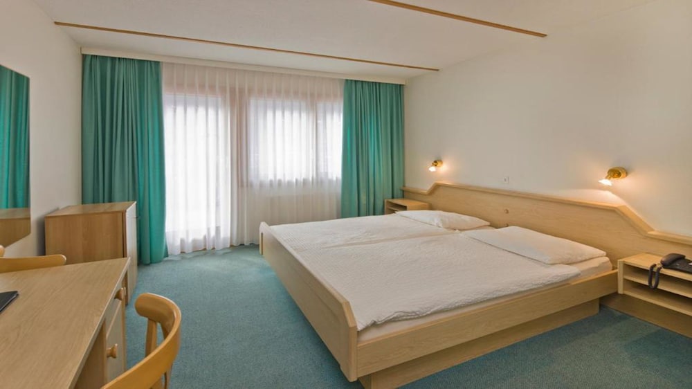 Hotel Olympica 6/36