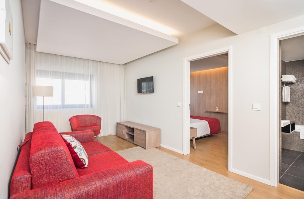 Essence Inn Marianos 42/67