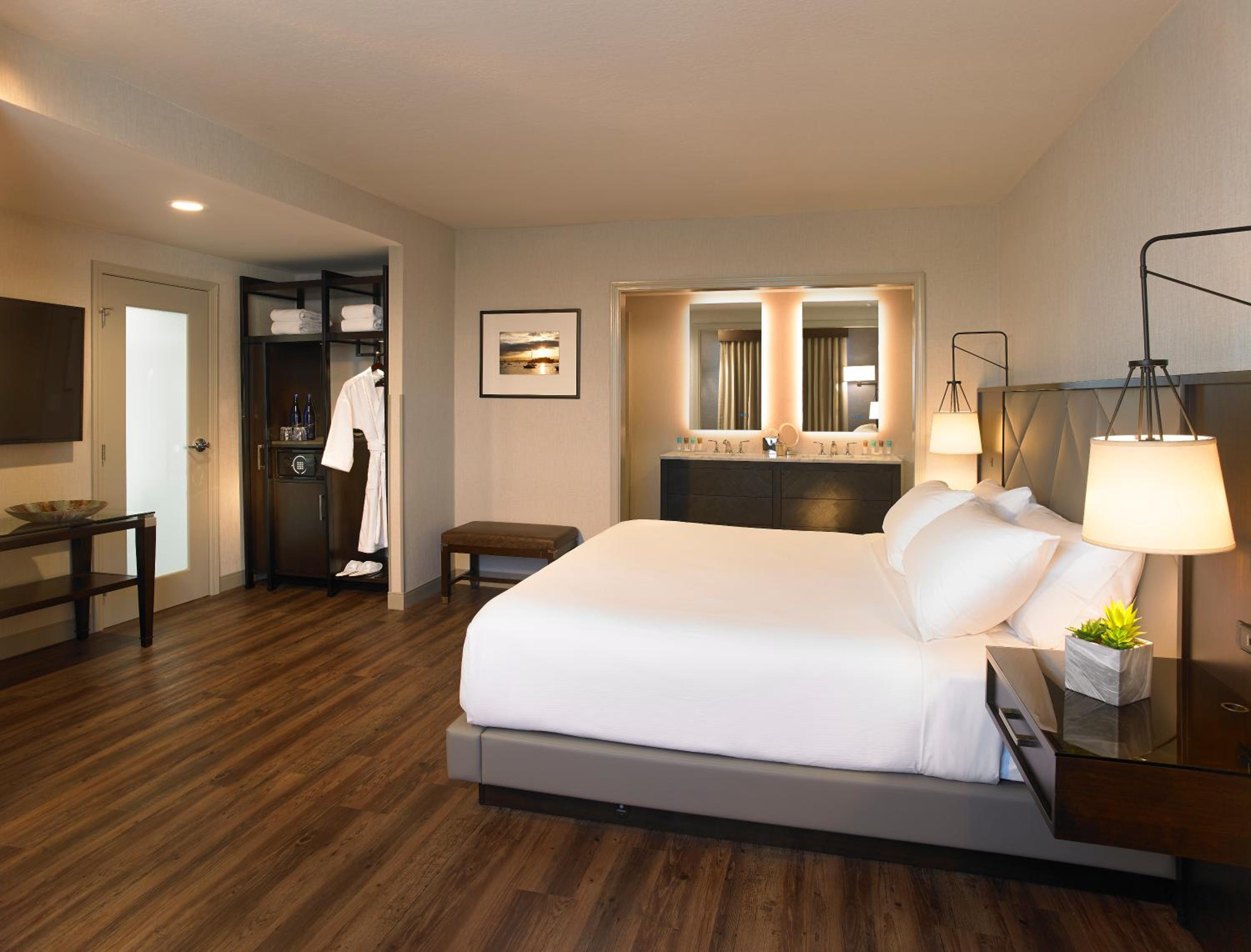 Skyline, Suite