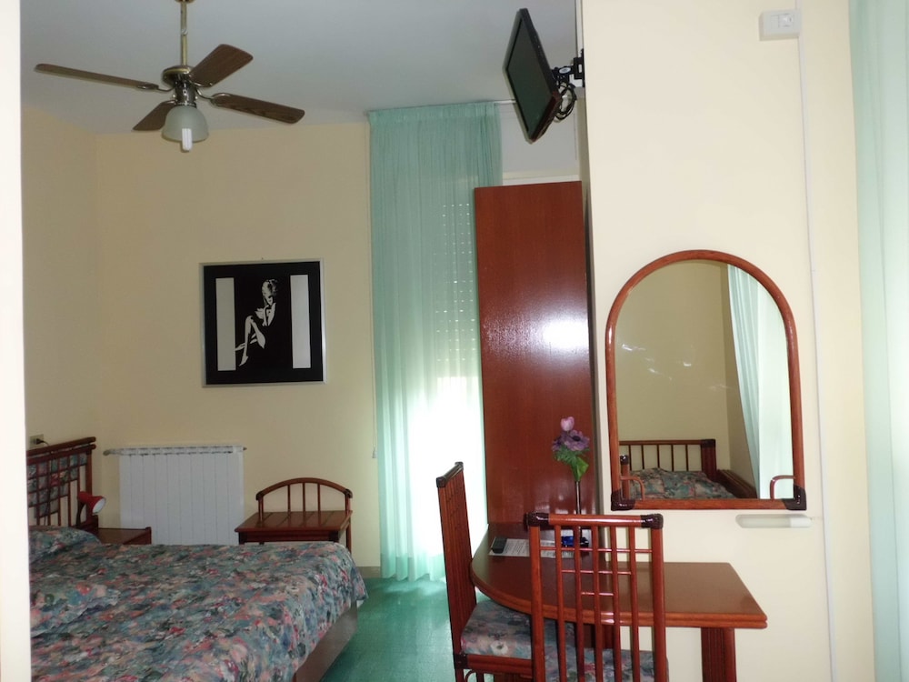 Hotel Cinque Terre 38/42