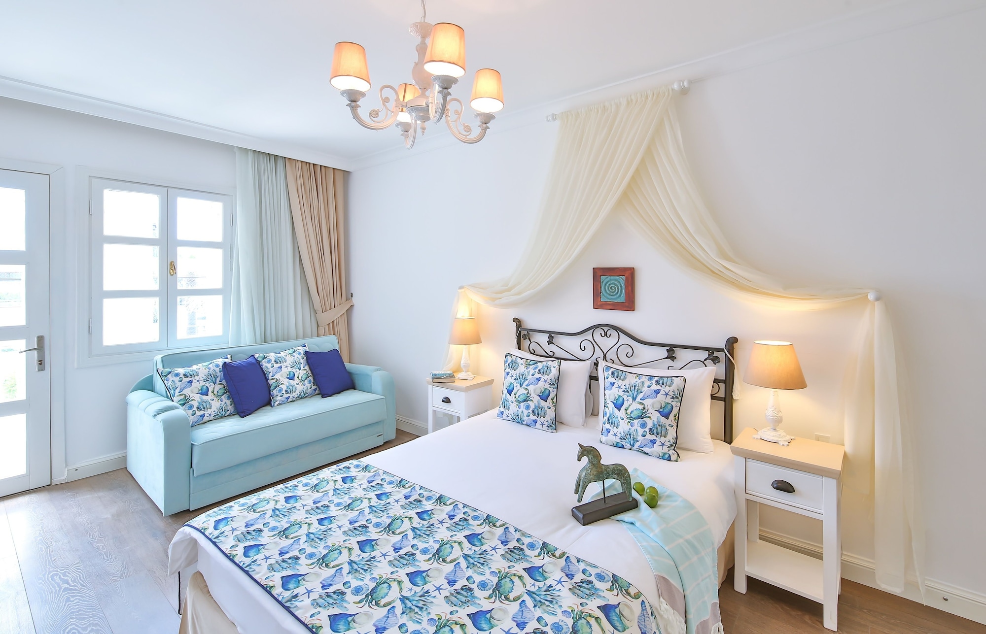SUPERIOR, DOUBLE BED