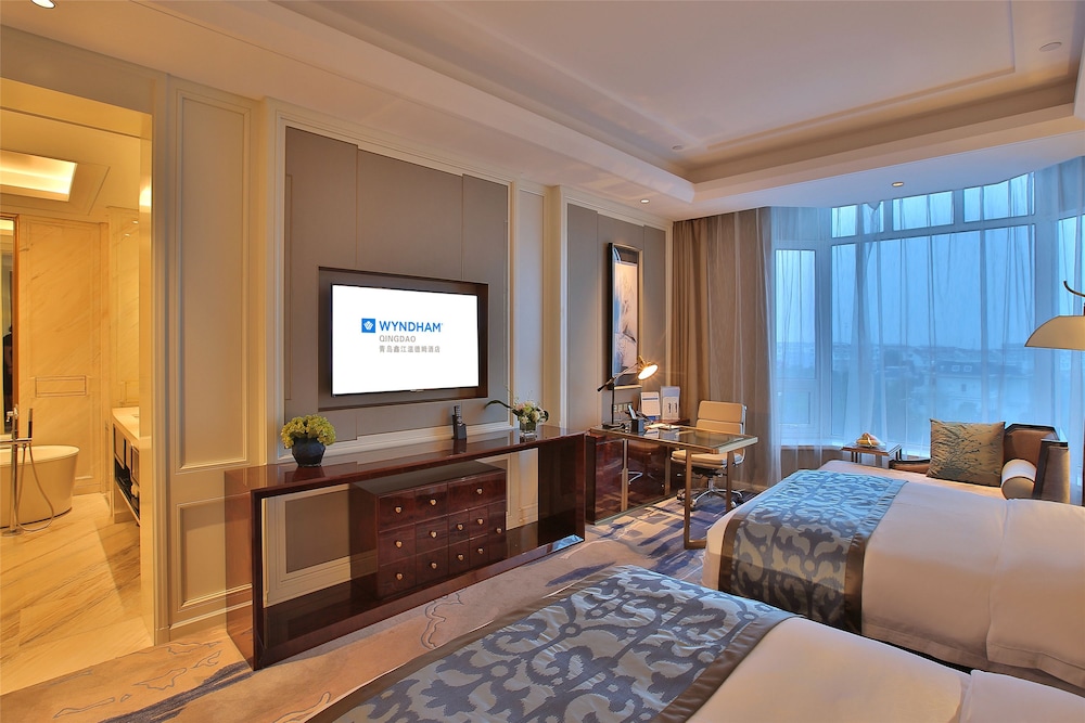 Wyndham Hotel Qingdao 13/57