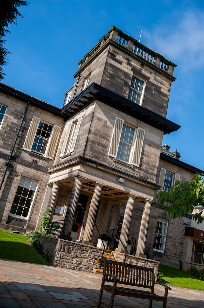 Halifax Hall 4/50