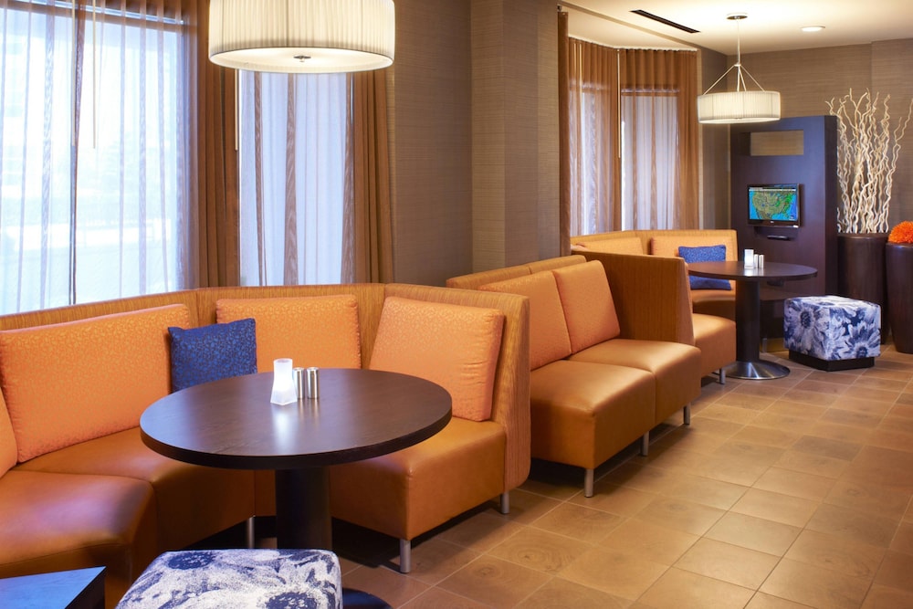 Courtyard By Marriott Toledo Rossford Perrysburg 26/43