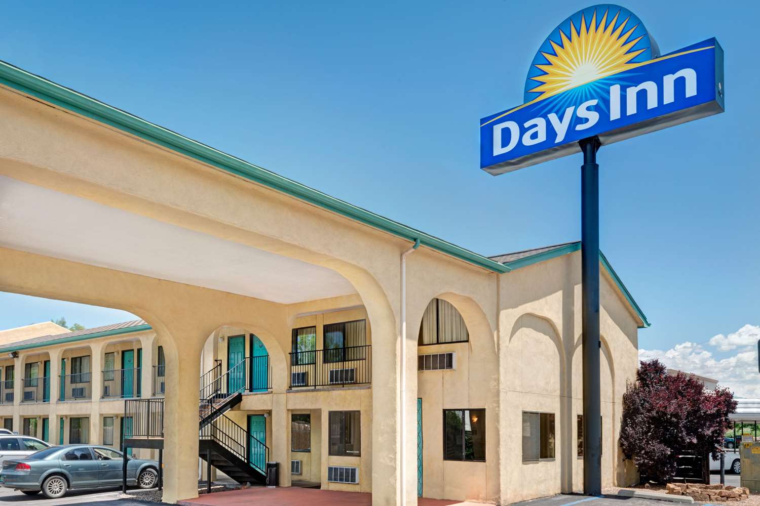 Days Inn by Wyndham Espanola 4/23