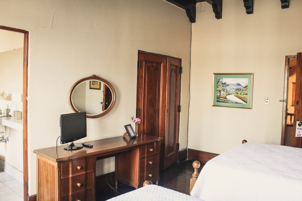 Casa Carmel Bed and Breakfast 10/31