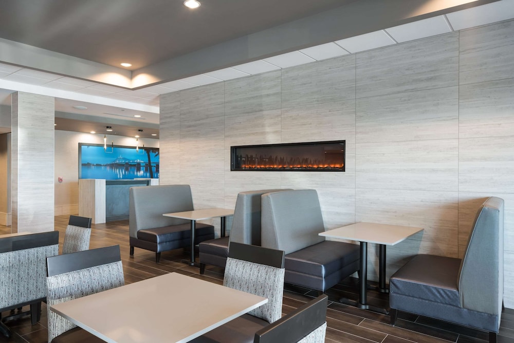 Comfort Suites Kennewick at Southridge 33/47