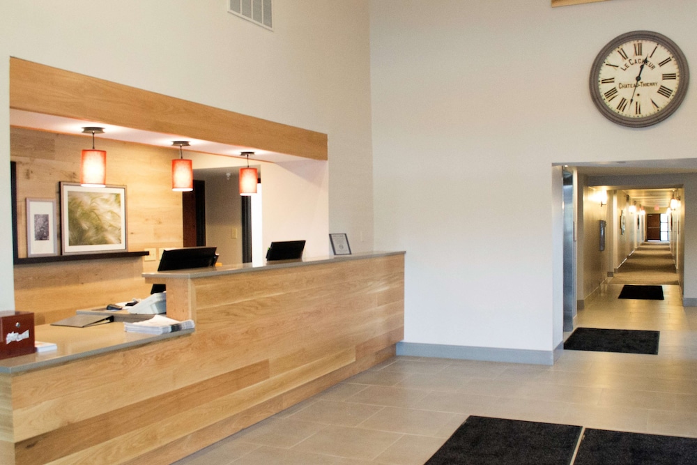Country Inn & Suites by Radisson, Erie, PA 7/42