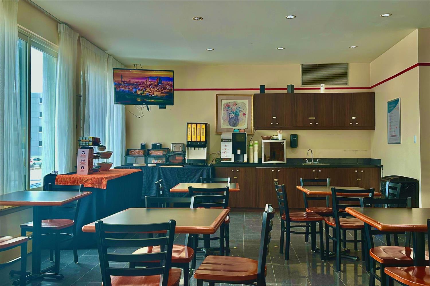 Econo Lodge City Centre Kingston 6/7