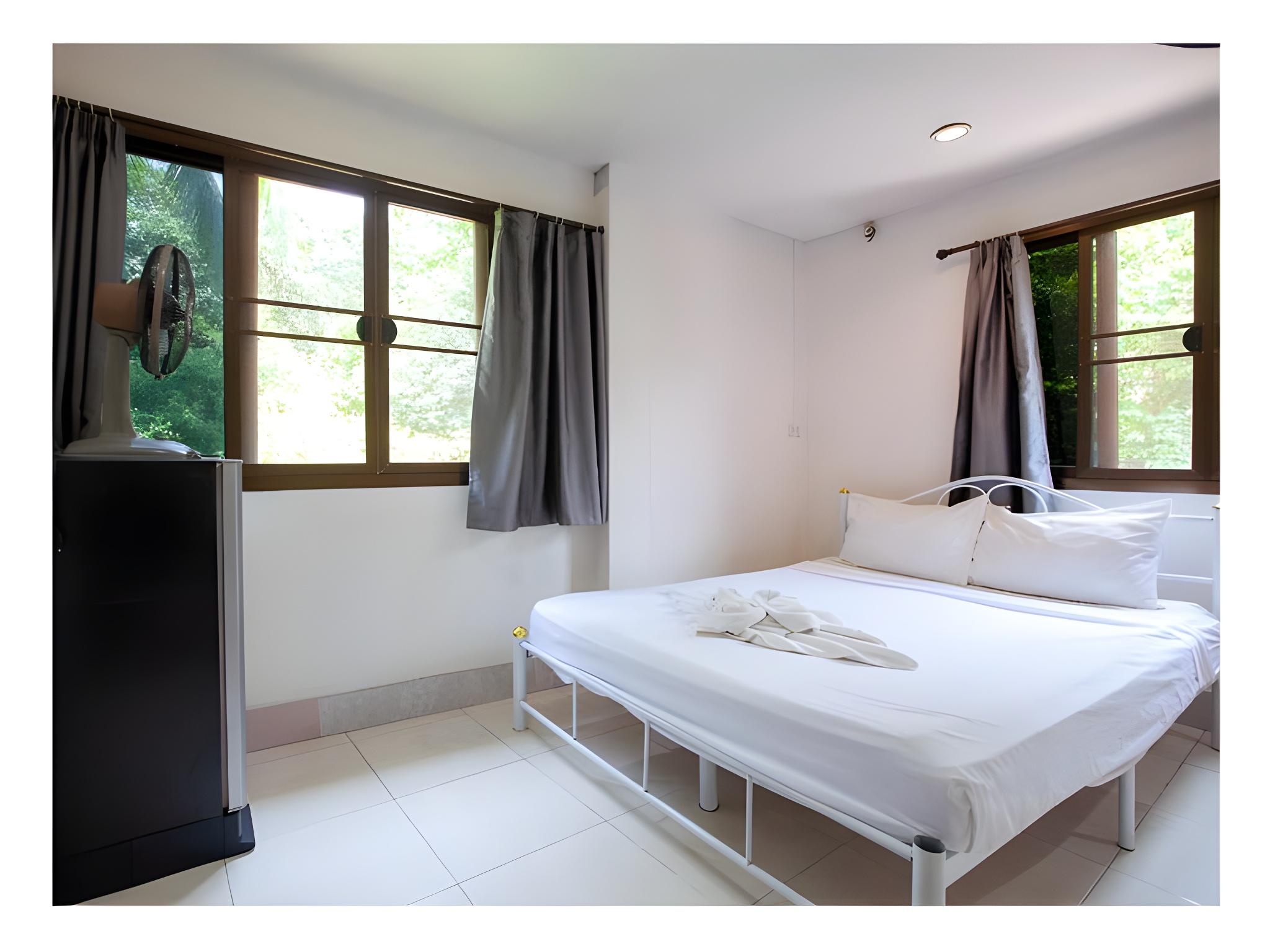 Budget, Double Bed, with Fan