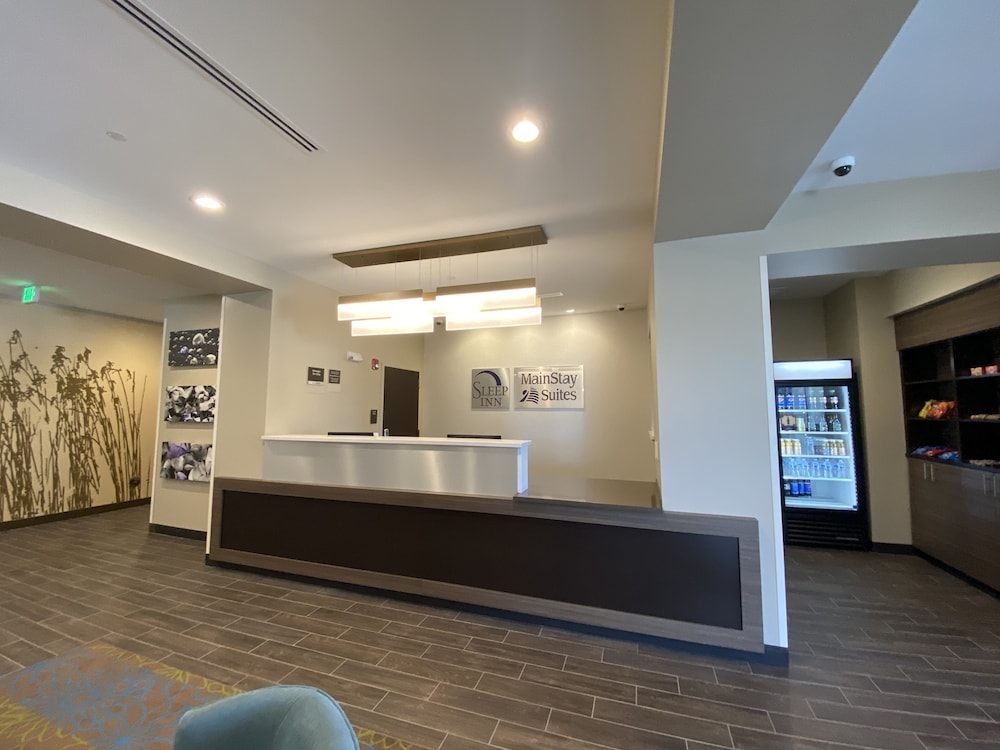 Sleep Inn & Suites Great Falls Airport 10/48