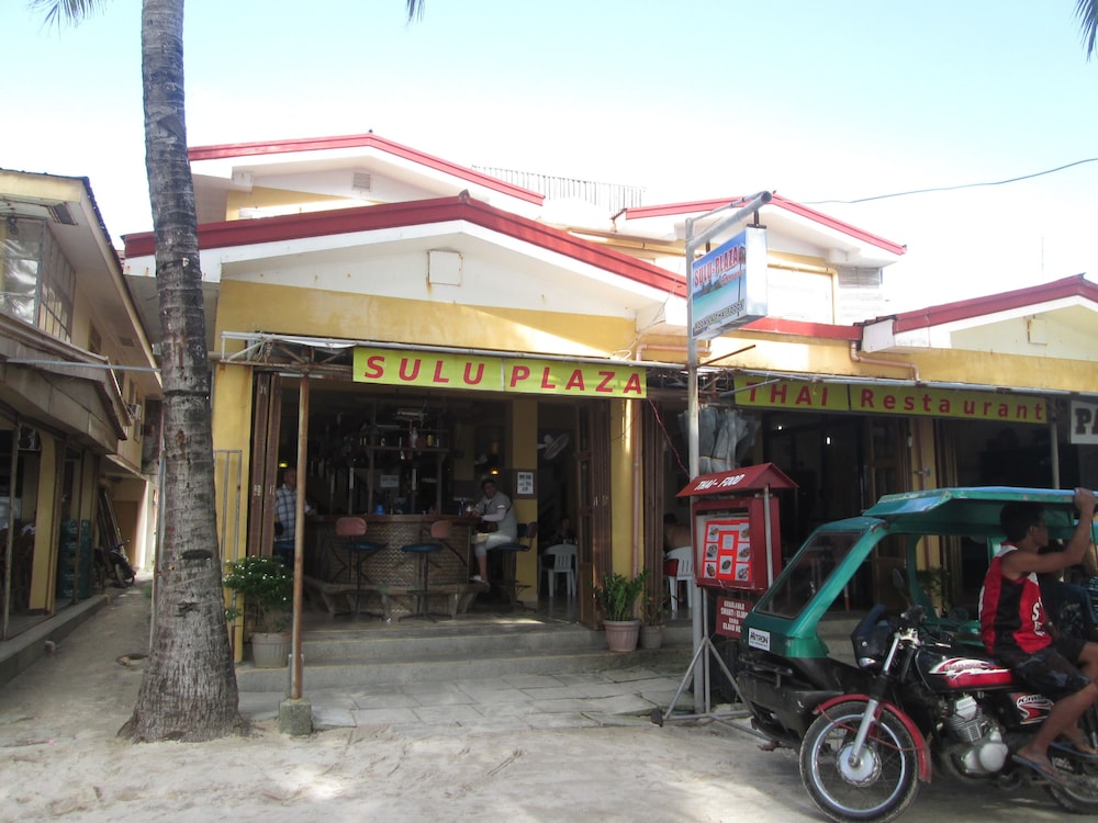 Sulu Plaza Beach Hotel 29/29