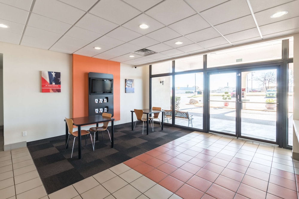 Motel6 Stephenville, TX 40/46