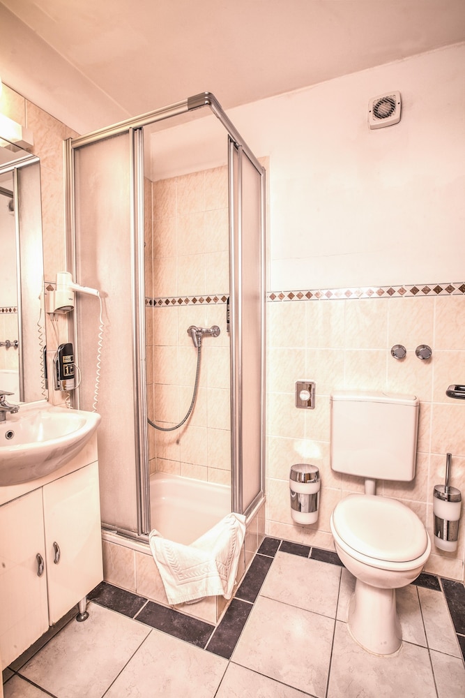 Hotel Himalaya Frankfurt City Messe 42/42