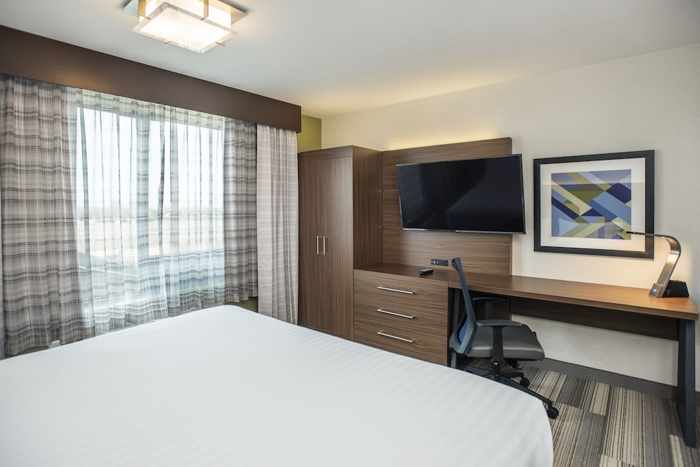 Holiday Inn Express Hotel Suites Medicine Hat Transcanada Hwy 20/75