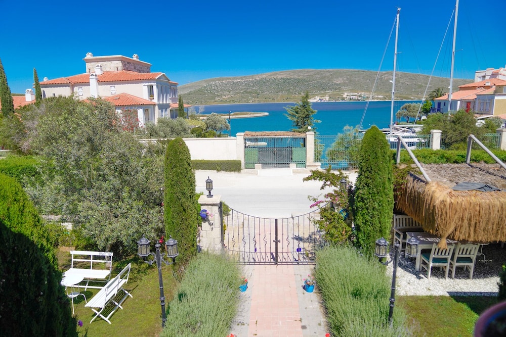 Alacati Marina Palace 41/50