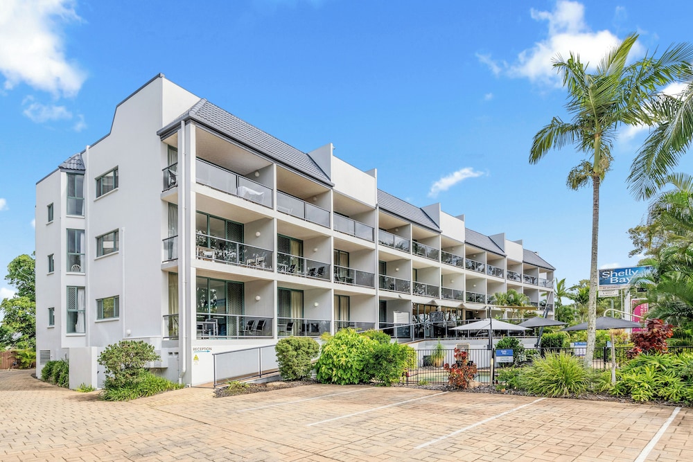 SHELLY BAY RESORT 4/50