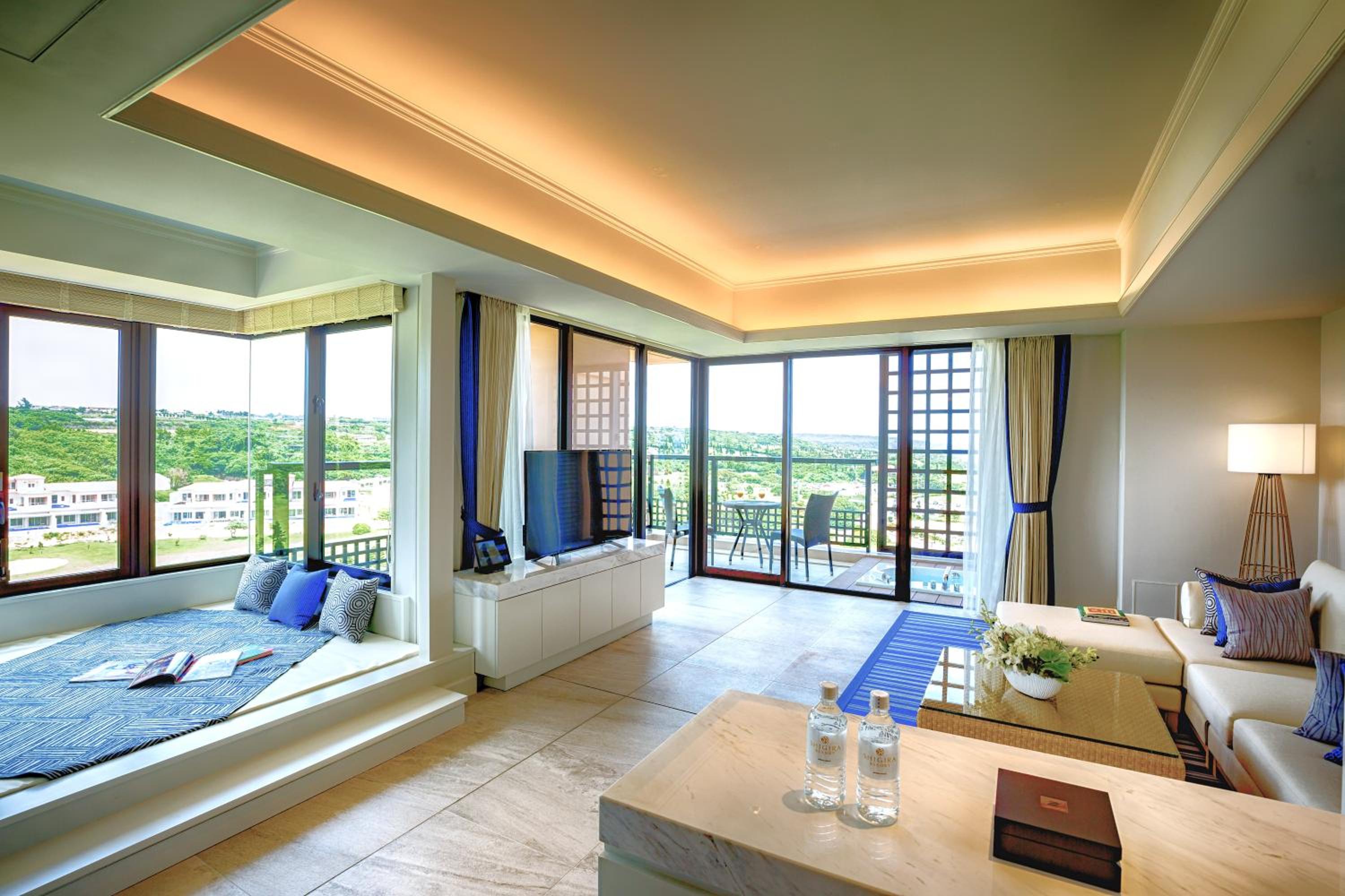 Junior Suite, Twin Beds, Sofa