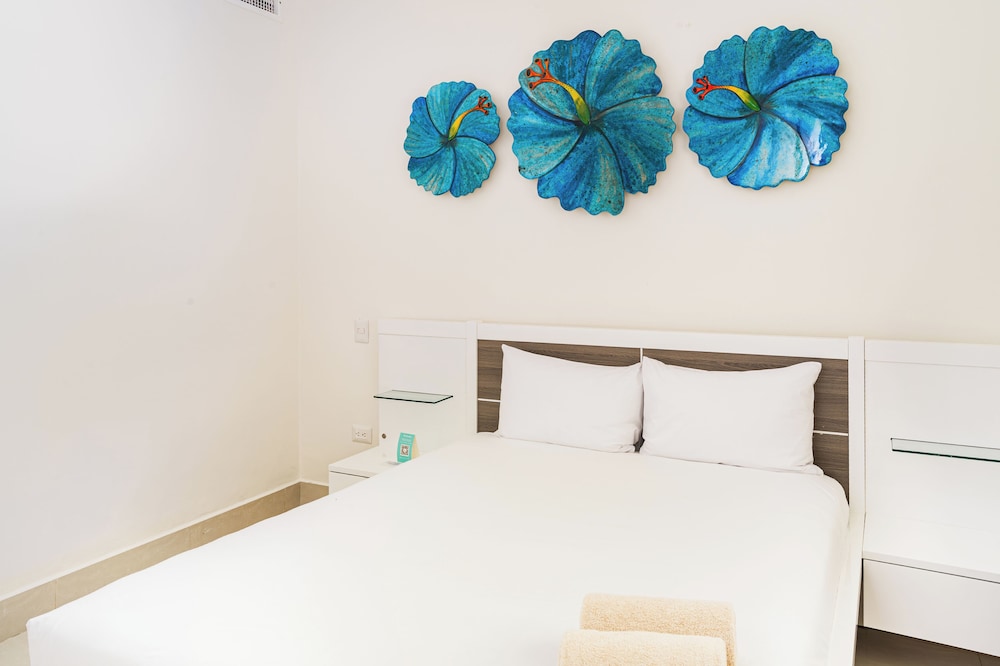 2 BEDROOMS, DELUXE, SUITE