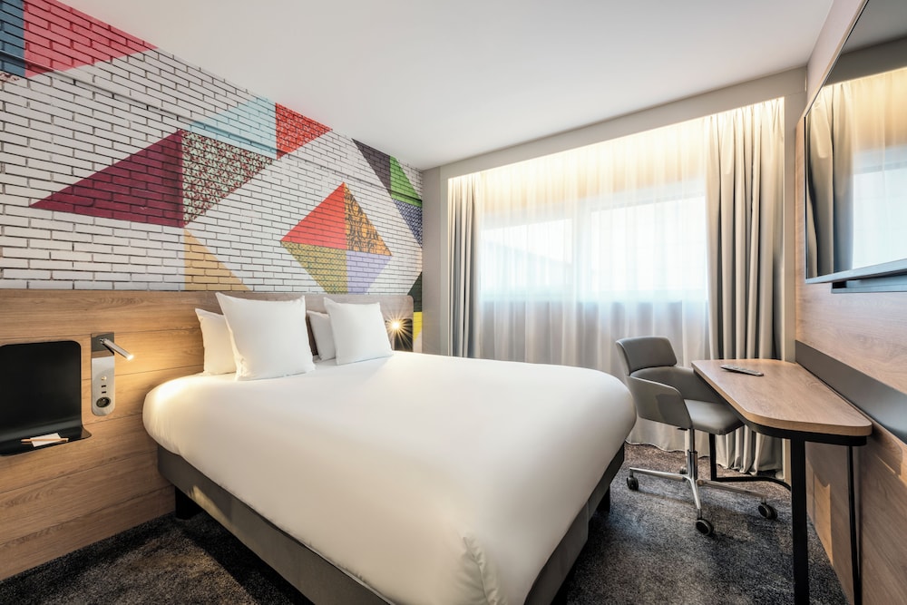 Novotel Paris La Defense Nanterre 16/50