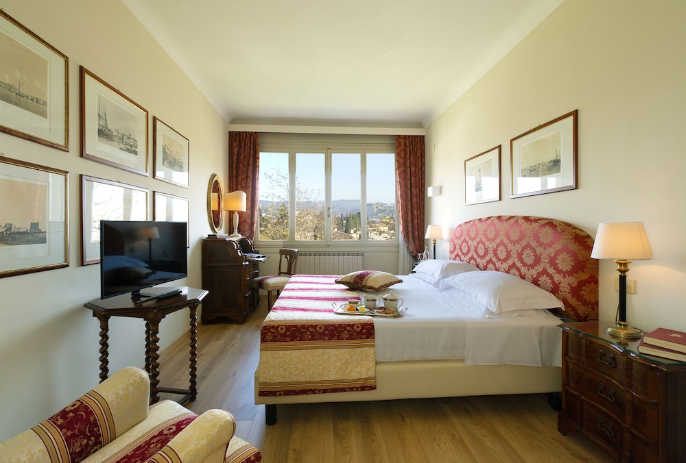 SUPERIOR, DOUBLE BED