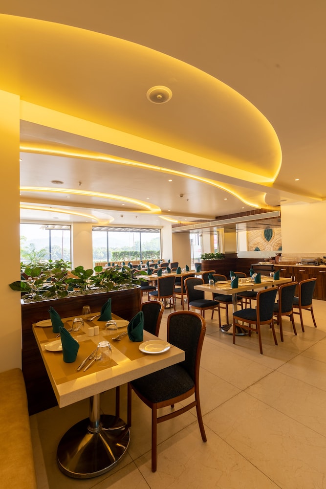 Mastiff Grand The Sia Palace Suites & Banquets, Khopoli 49/61