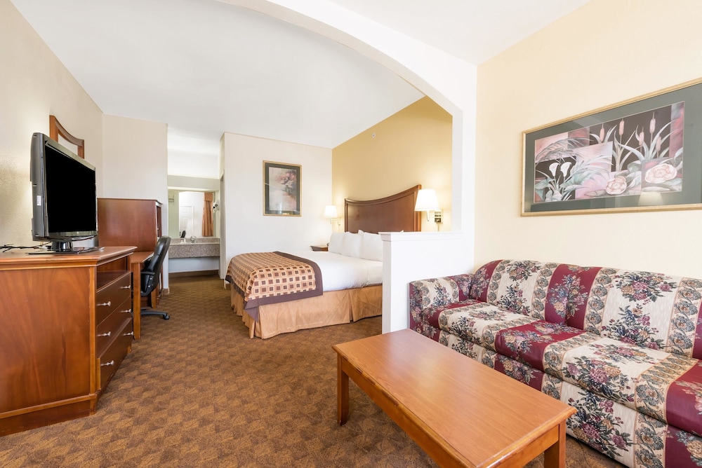 Americas Best Value Inn Suites Ft Worth S 16/19
