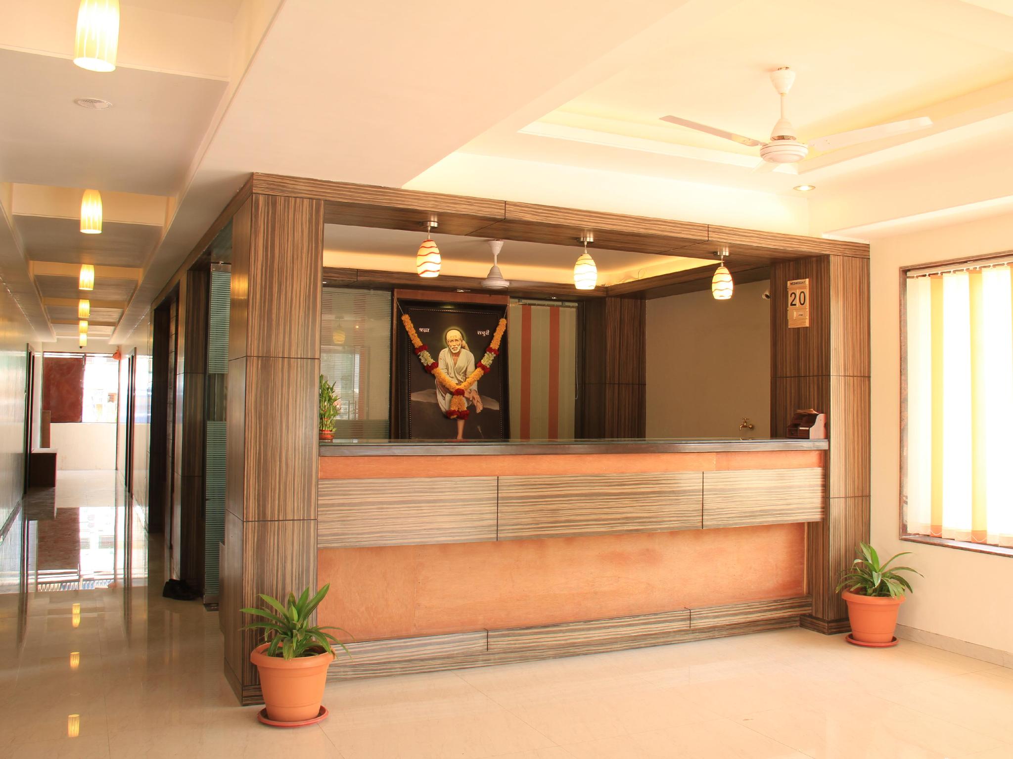 Hotel Sai Gurusthan 12/70