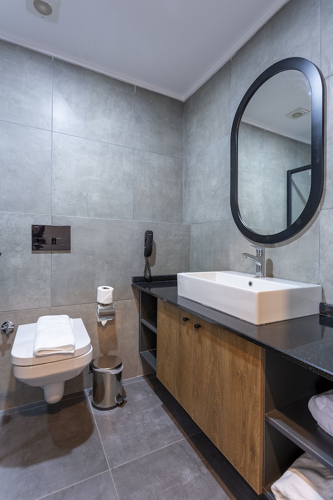 Ramira Joy Hotel 39/40