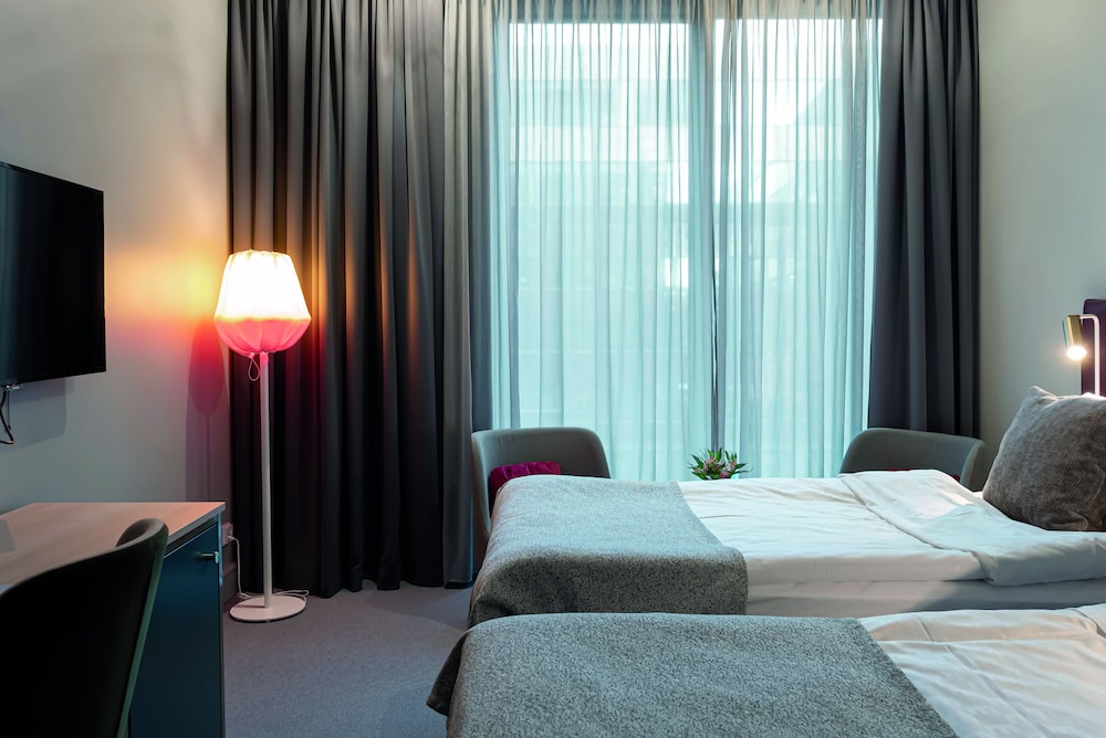 Elite Hotel Academia 33/65