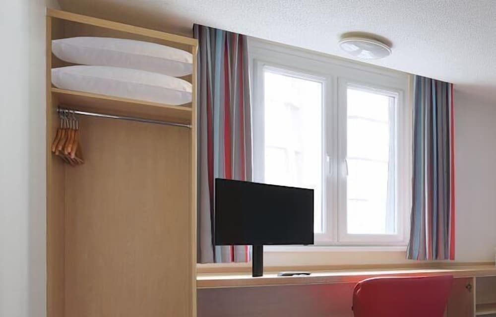 Travelodge Aberdeen Central Bridge Street 16/18