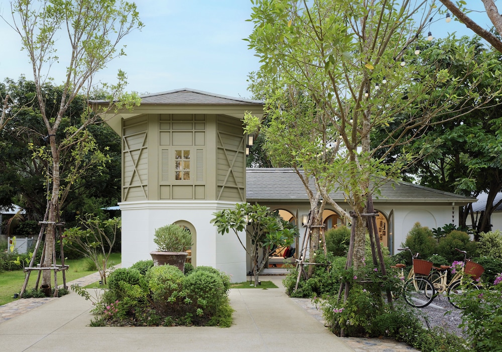 CHARRAS Bhawan Hotel and Residences in HUA HIN - CHA-AM