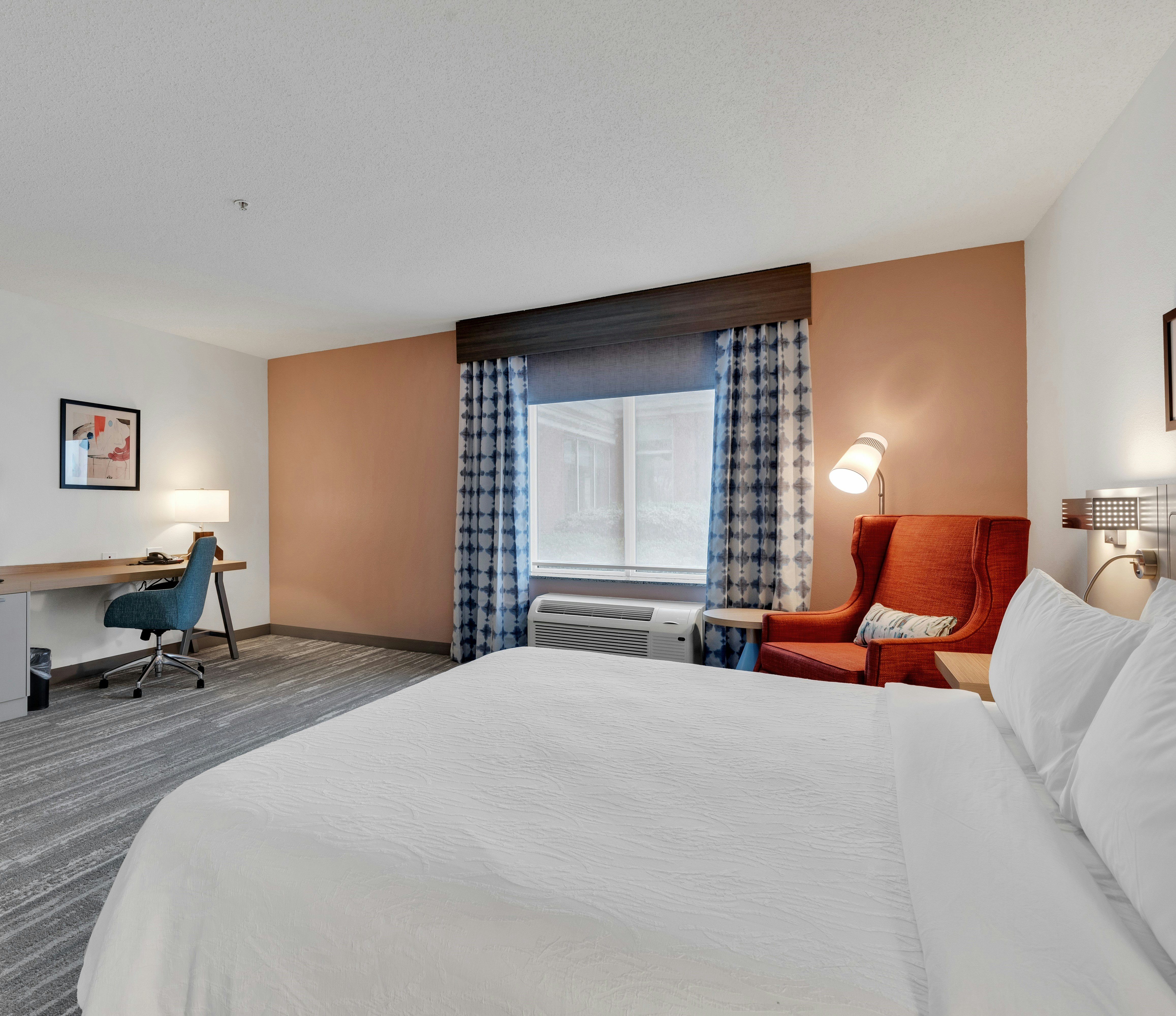 Room, King Bed, Bathtub, Accessible