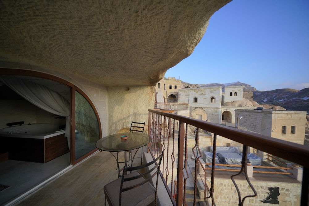 FAIRYLAND CAVE HOTEL 43/50