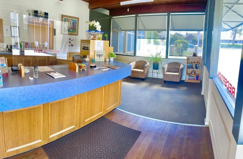 Goulburn Motor Inn 10/59
