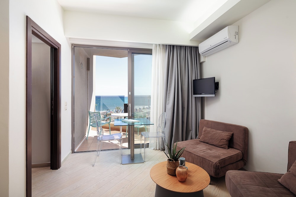 Steris Elegant Beach Hotel 49/70