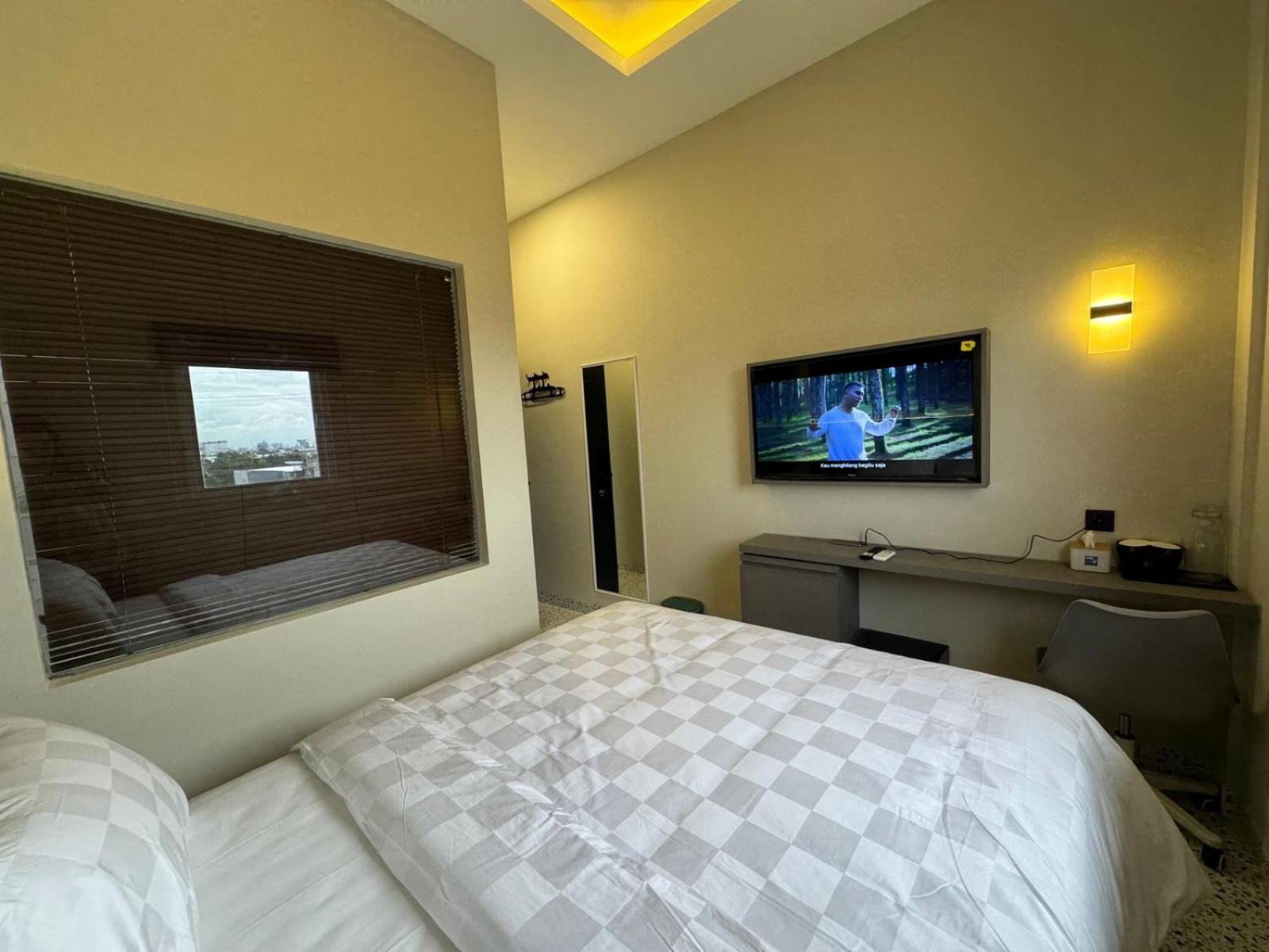 Hotel With OK 13/50