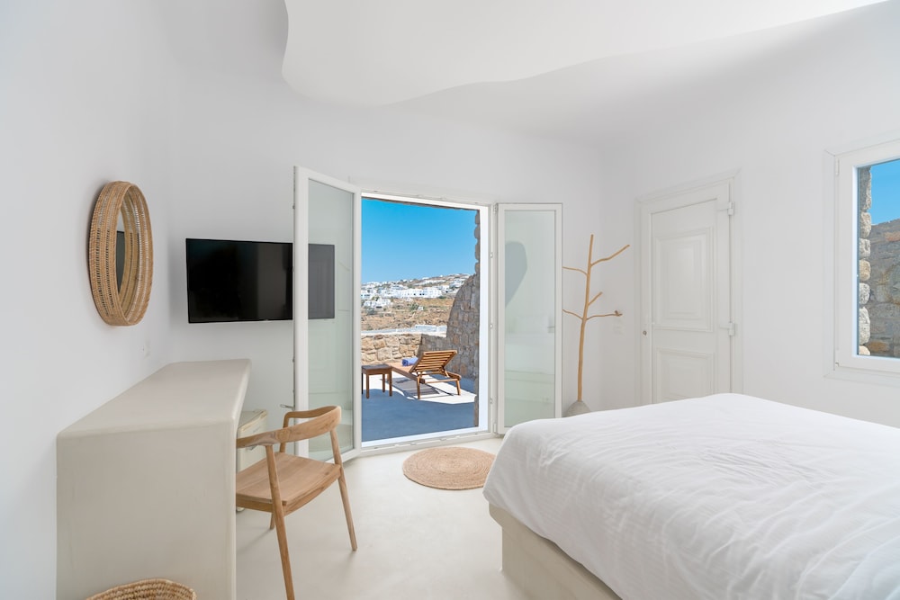 CAPE MYKONOS 14/61