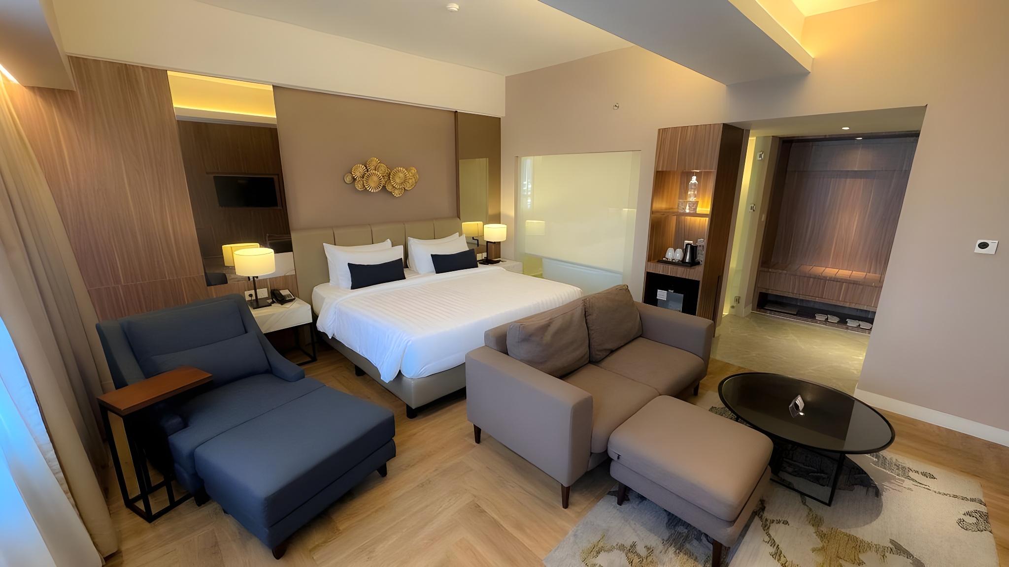Ambassador, Suite, Premier Wing