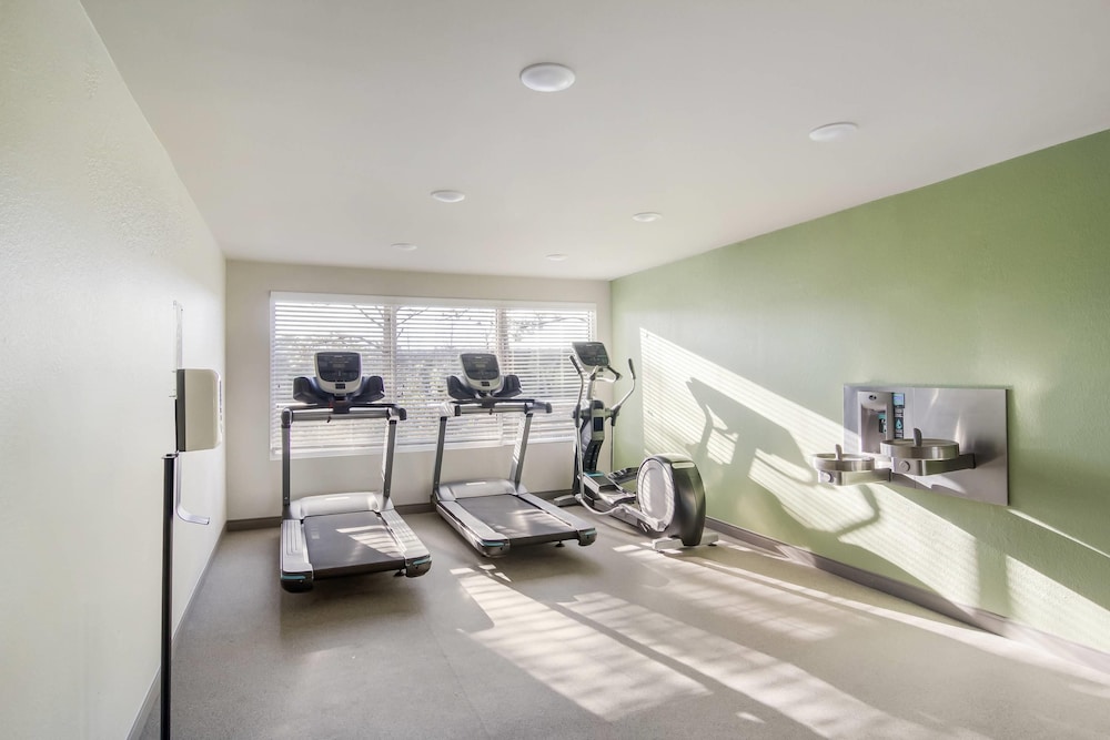 WoodSpring Suites Jacksonville Baymeadows 32/59