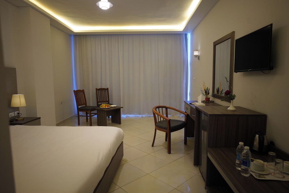 Elite Sea Sky Beach Resort 13/27