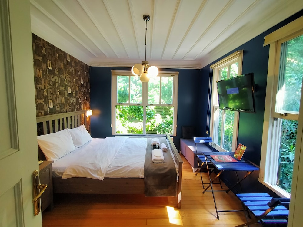 Dreamers B&B 30/50