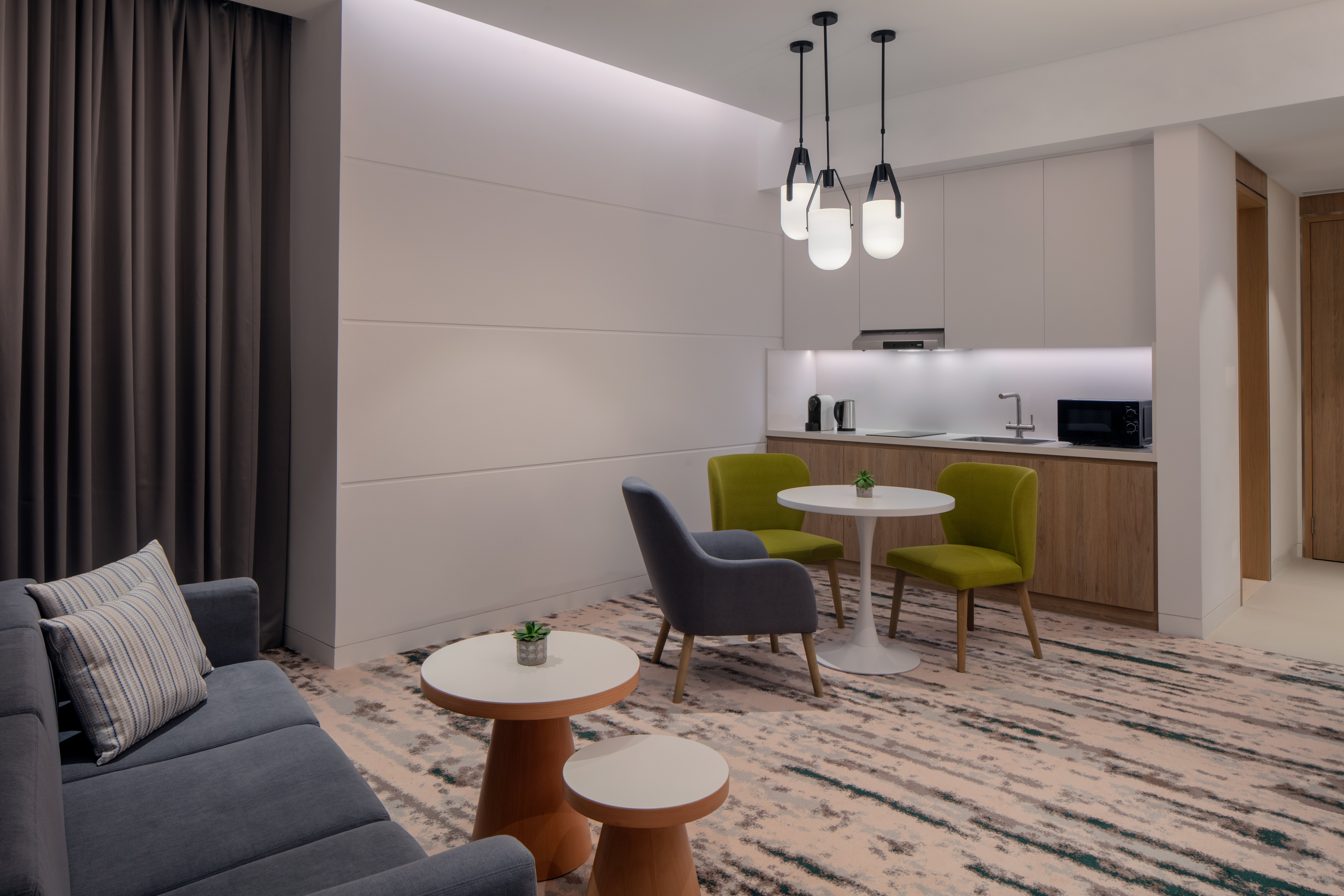 Holiday Inn Dubai Business Bay 33/54
